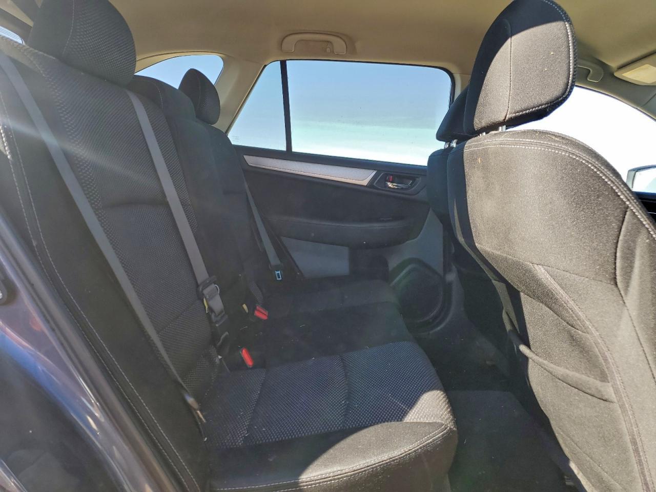 2015 SUBARU Outback