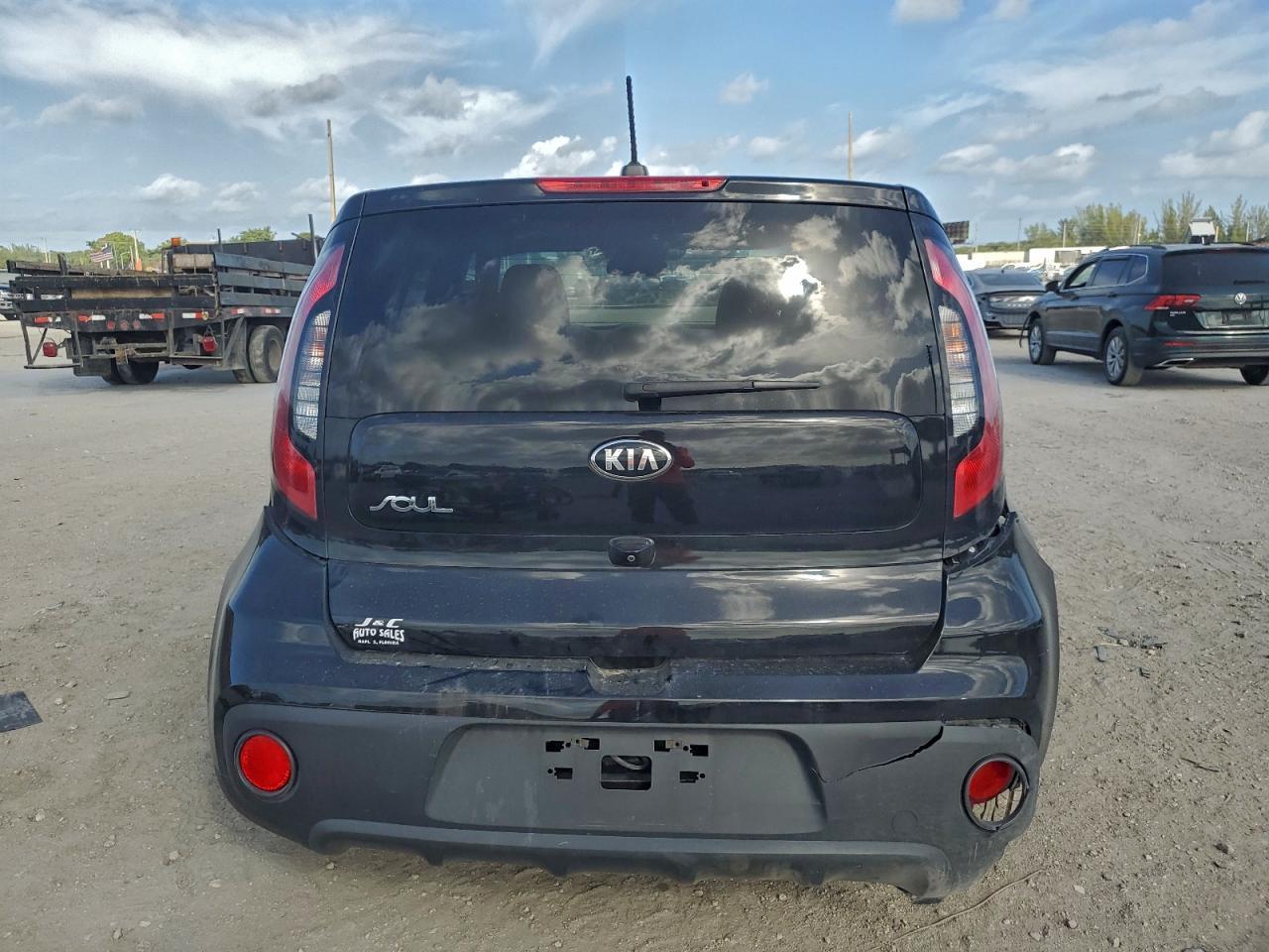 2017 KIA SOUL