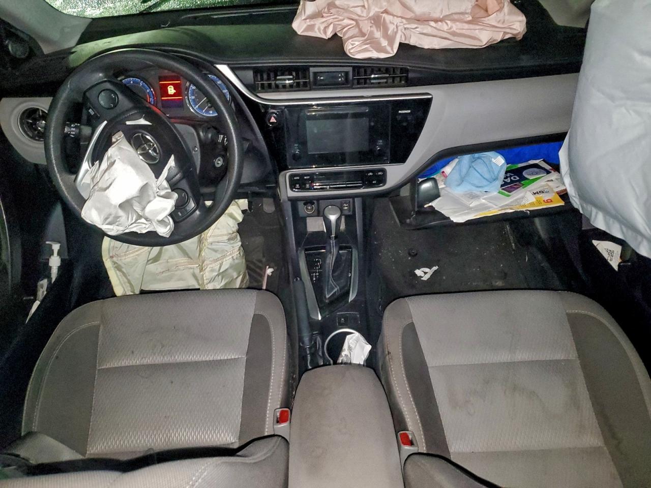 2017 TOYOTA COROLLA