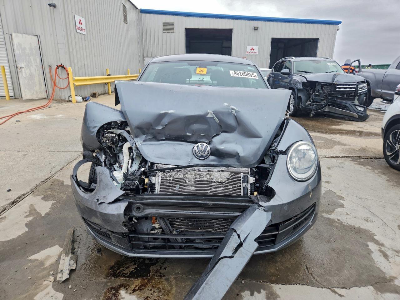 2016 VOLKSWAGEN Beetle