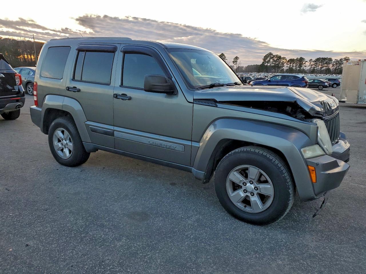 2012 JEEP Liberty