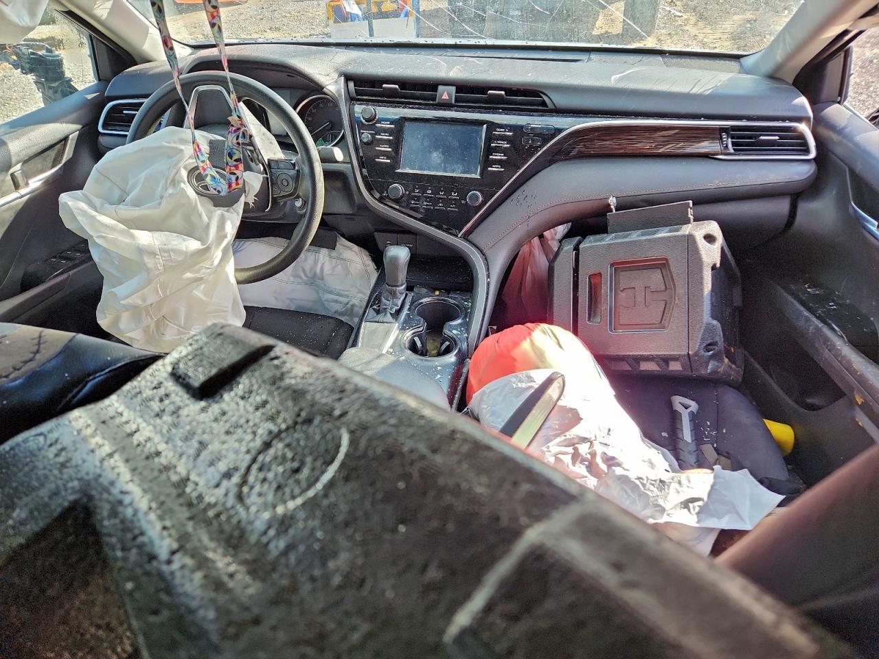 2018 TOYOTA CAMRY
