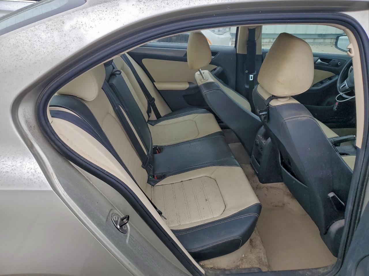 2013 VOLKSWAGEN JETTA
