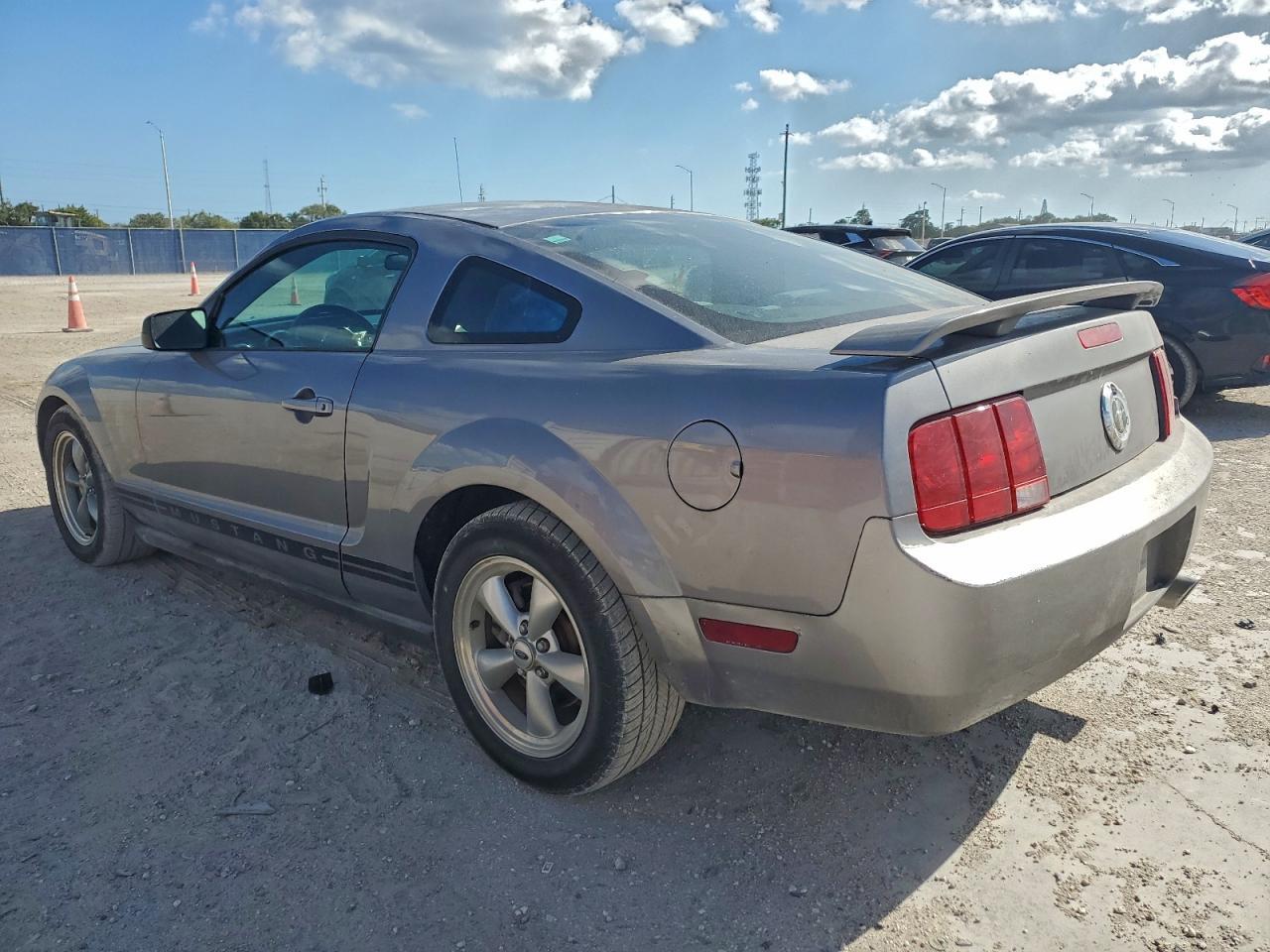 2006 FORD MUSTANG