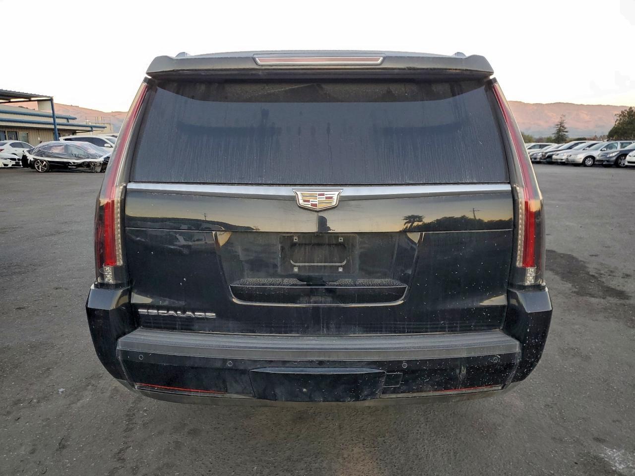 2016 CADILLAC Escalade ESV
