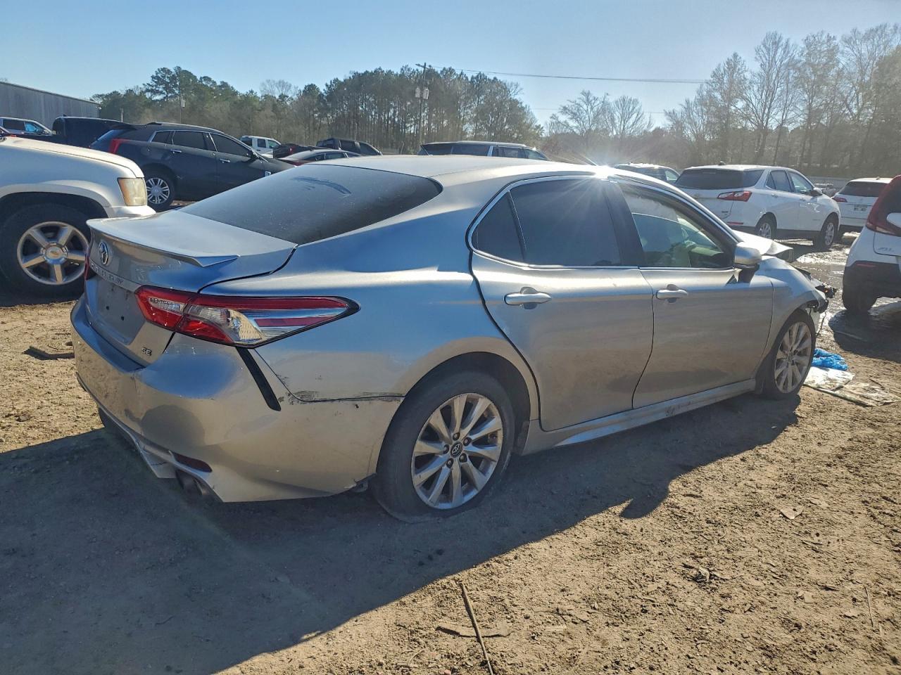 2019 TOYOTA CAMRY