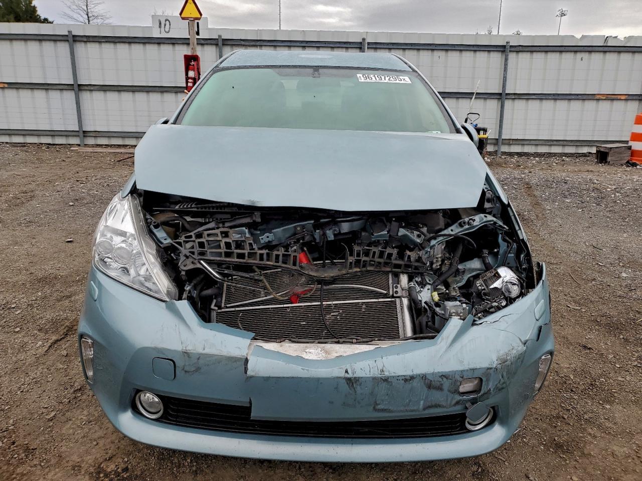 2014 TOYOTA PRIUS V