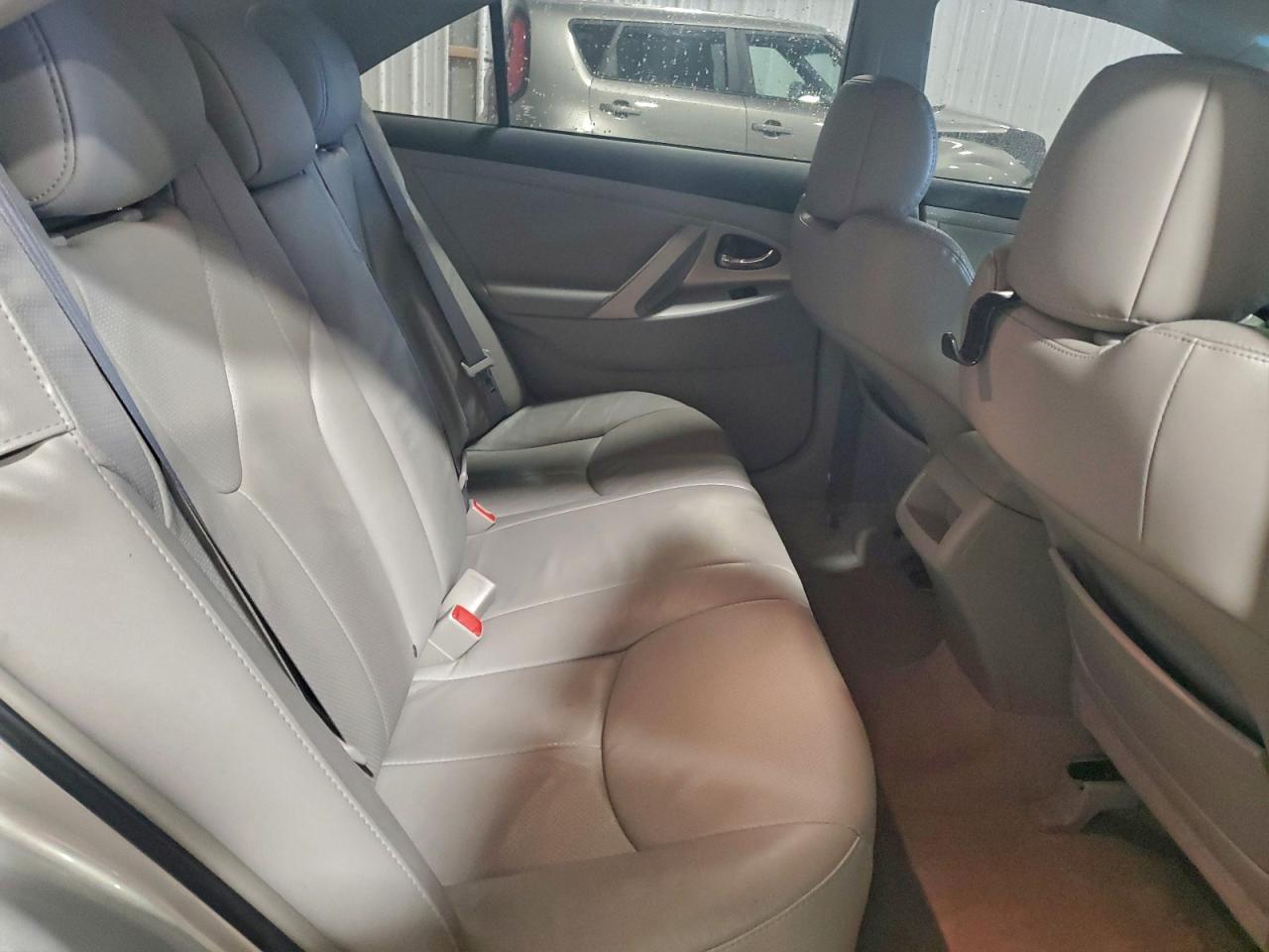 2010 TOYOTA CAMRY