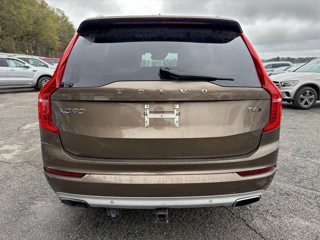 2017 VOLVO XC90