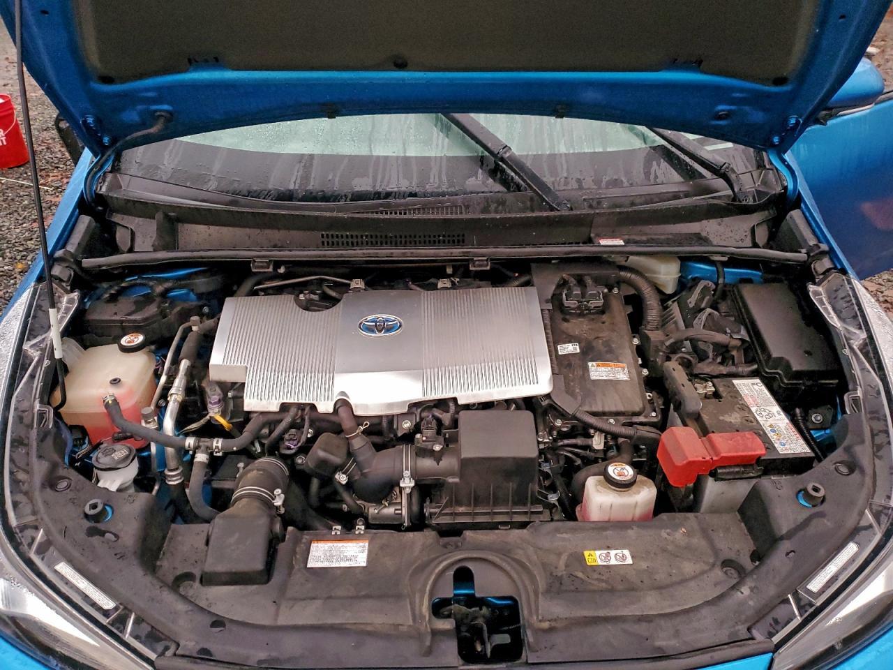 2019 TOYOTA PRIUS
