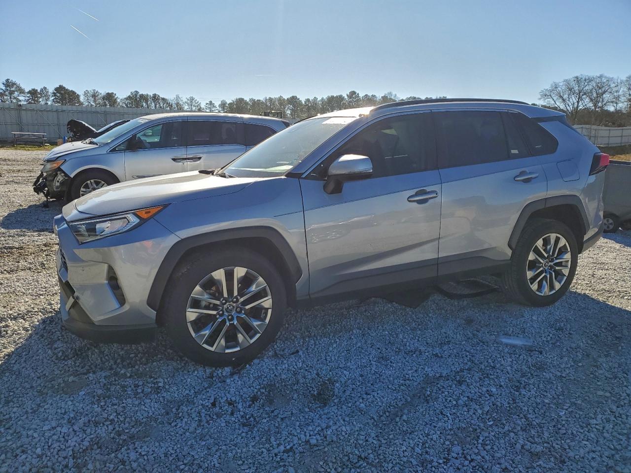 2019 TOYOTA RAV4