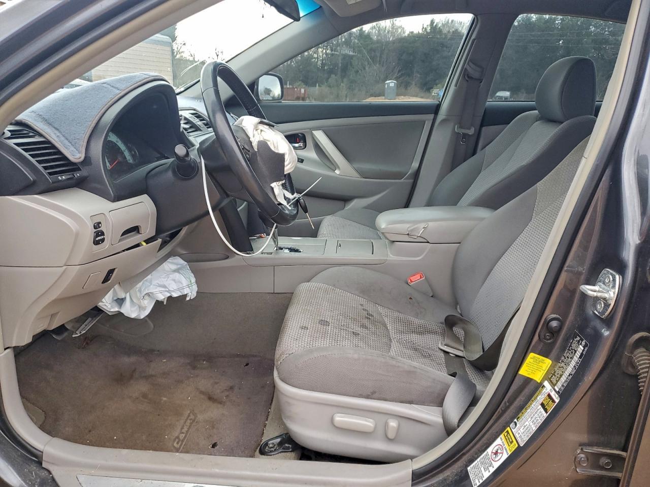 2011 TOYOTA CAMRY