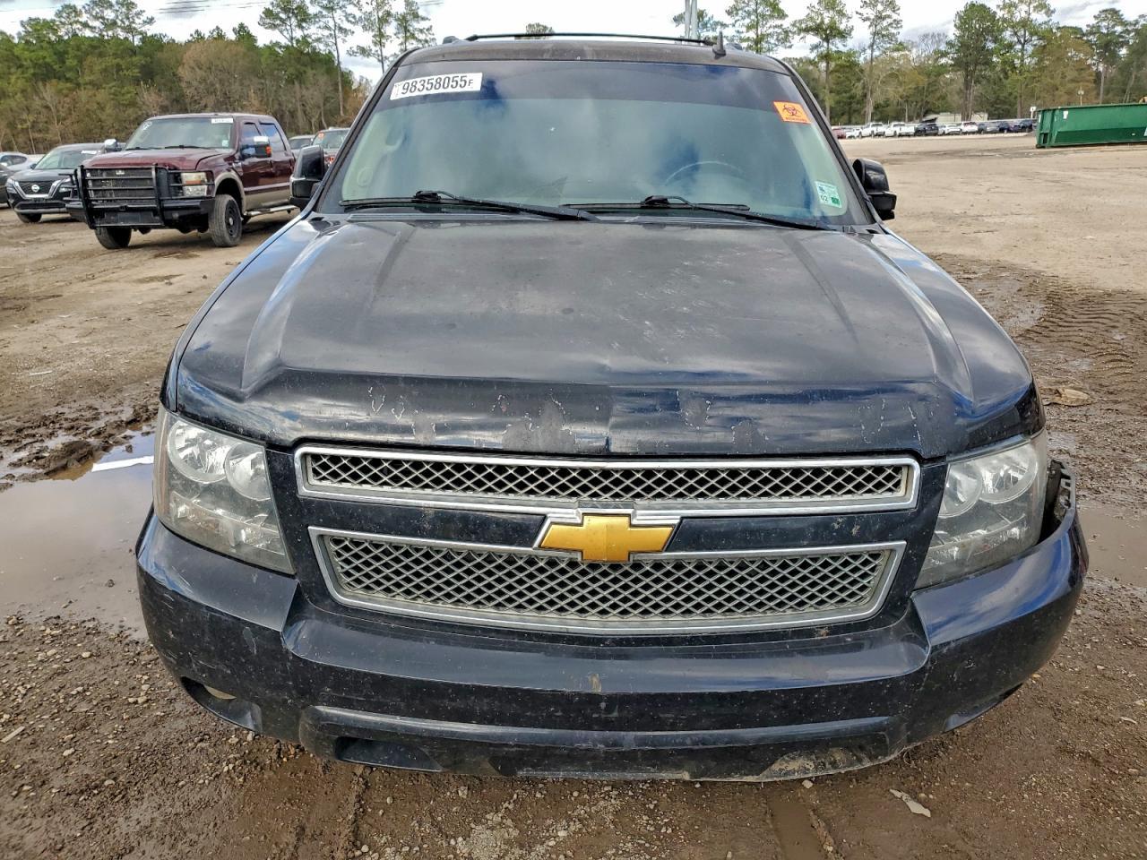 2013 CHEVROLET Suburban