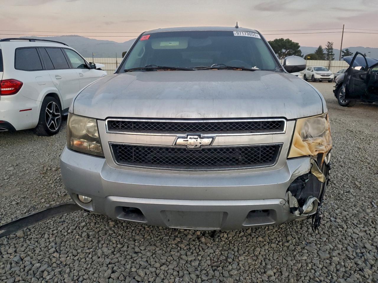 2010 CHEVROLET Suburban