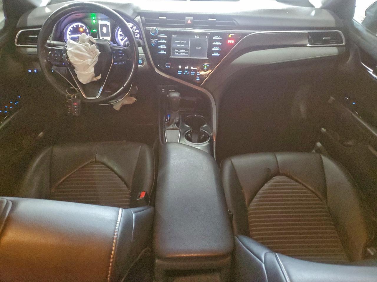 2018 TOYOTA CAMRY