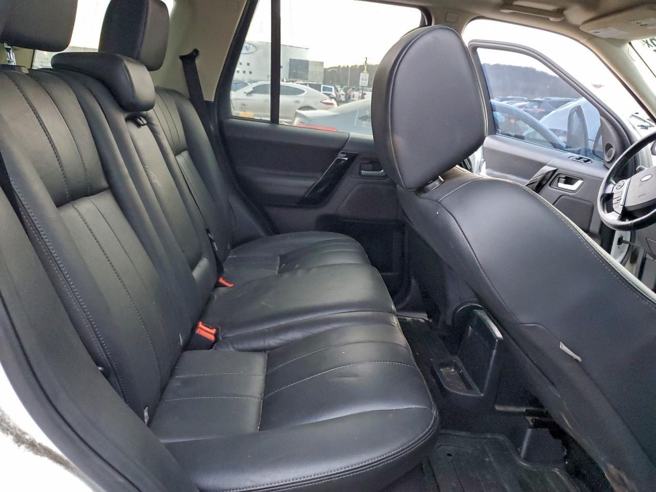 2015 LAND ROVER LR2