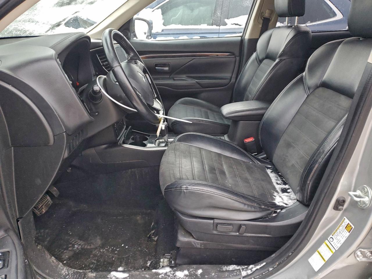 2019 MITSUBISHI outlander