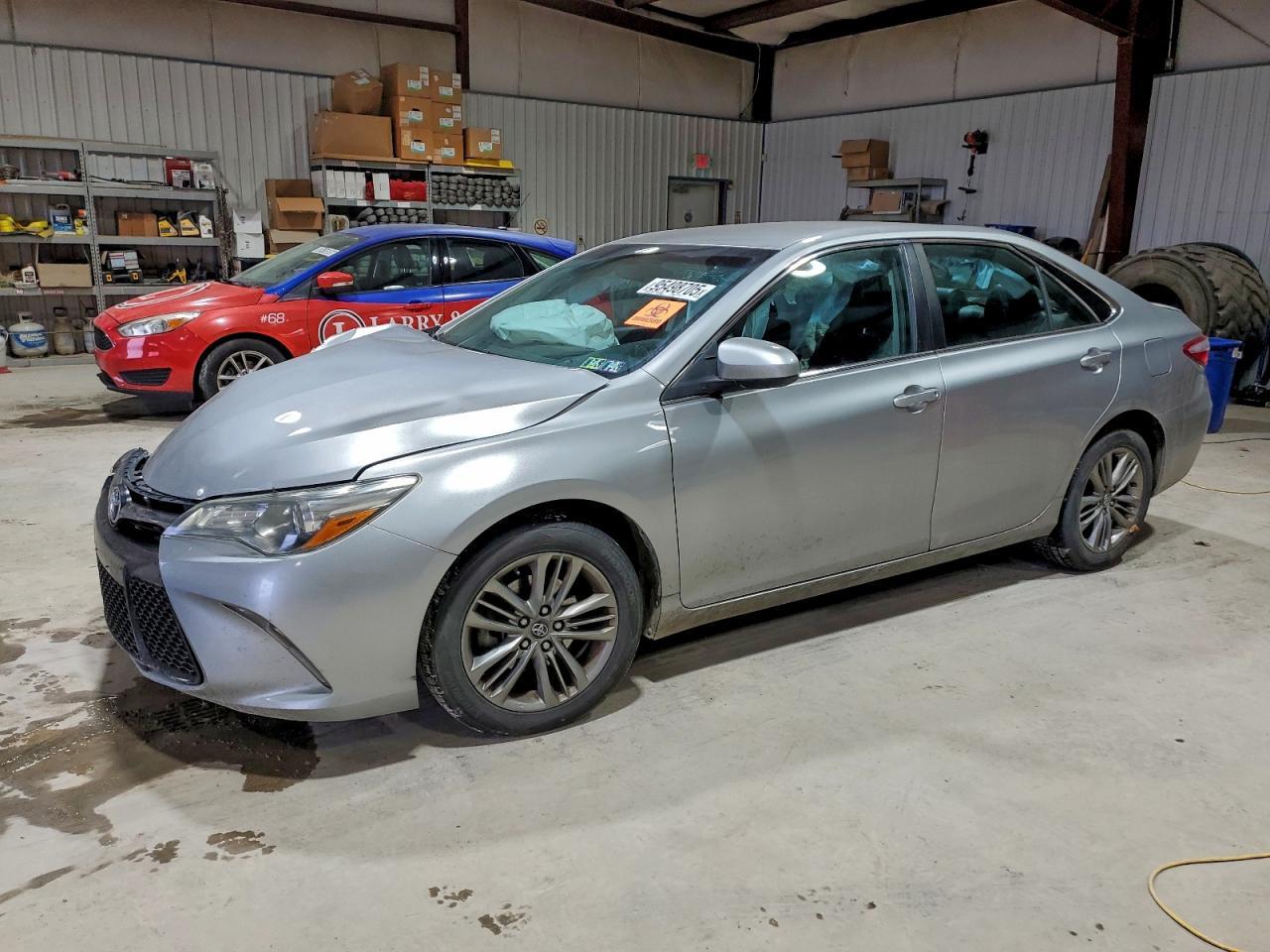 2016 TOYOTA CAMRY