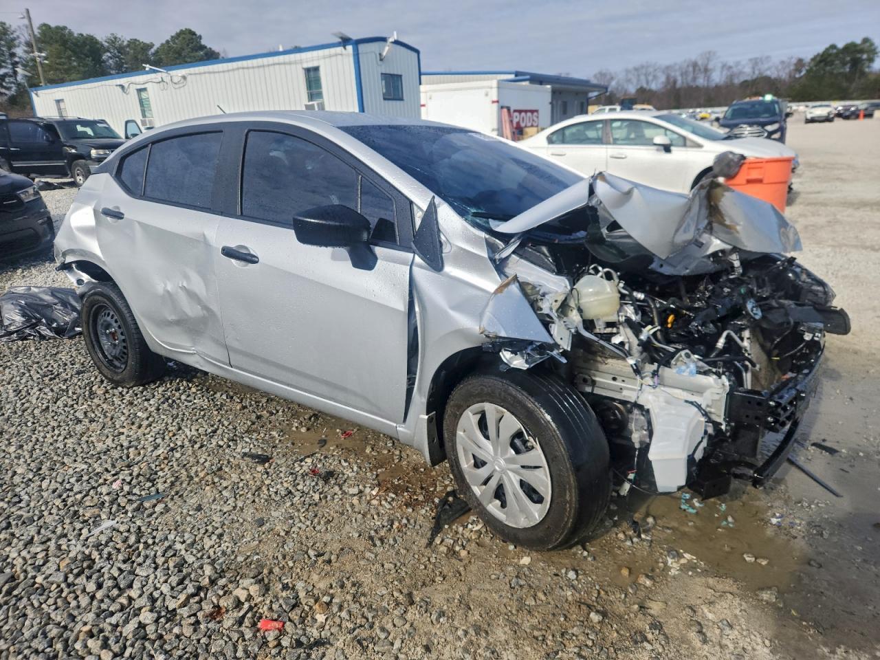 2025 NISSAN VERSA