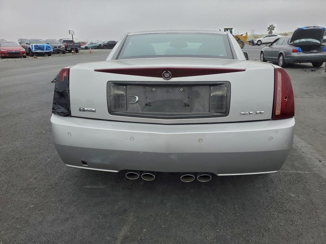 2004 CADILLAC Xlr