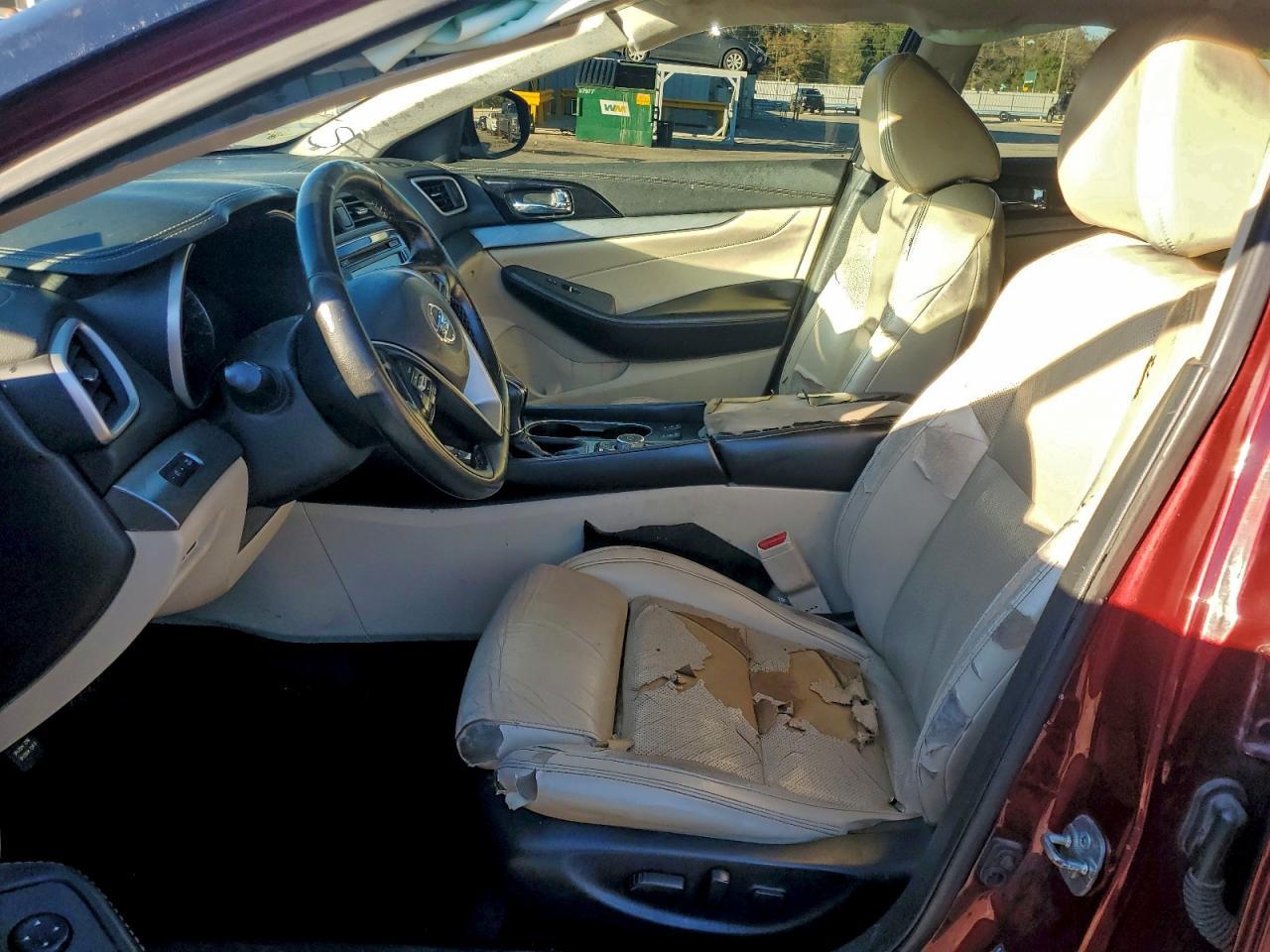 2016 NISSAN Maxima
