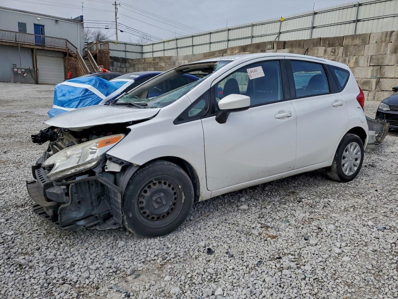 2016 NISSAN Versa Note