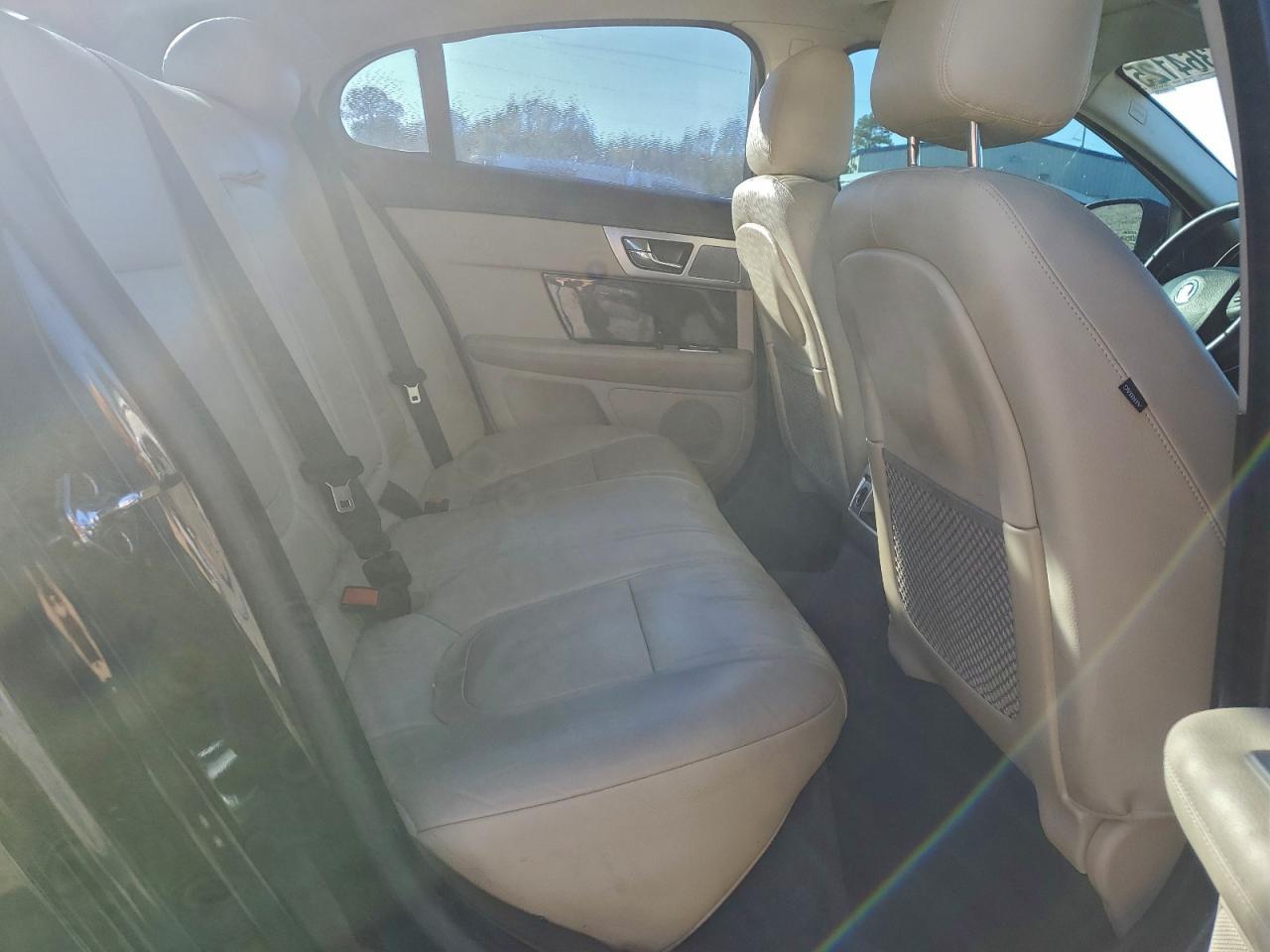 2013 JAGUAR XF