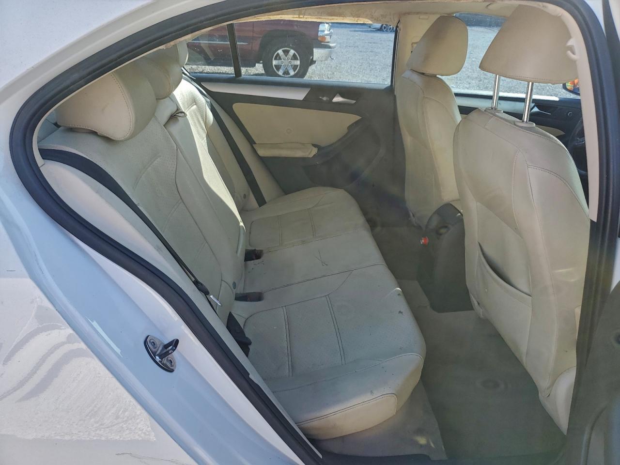 2013 VOLKSWAGEN JETTA