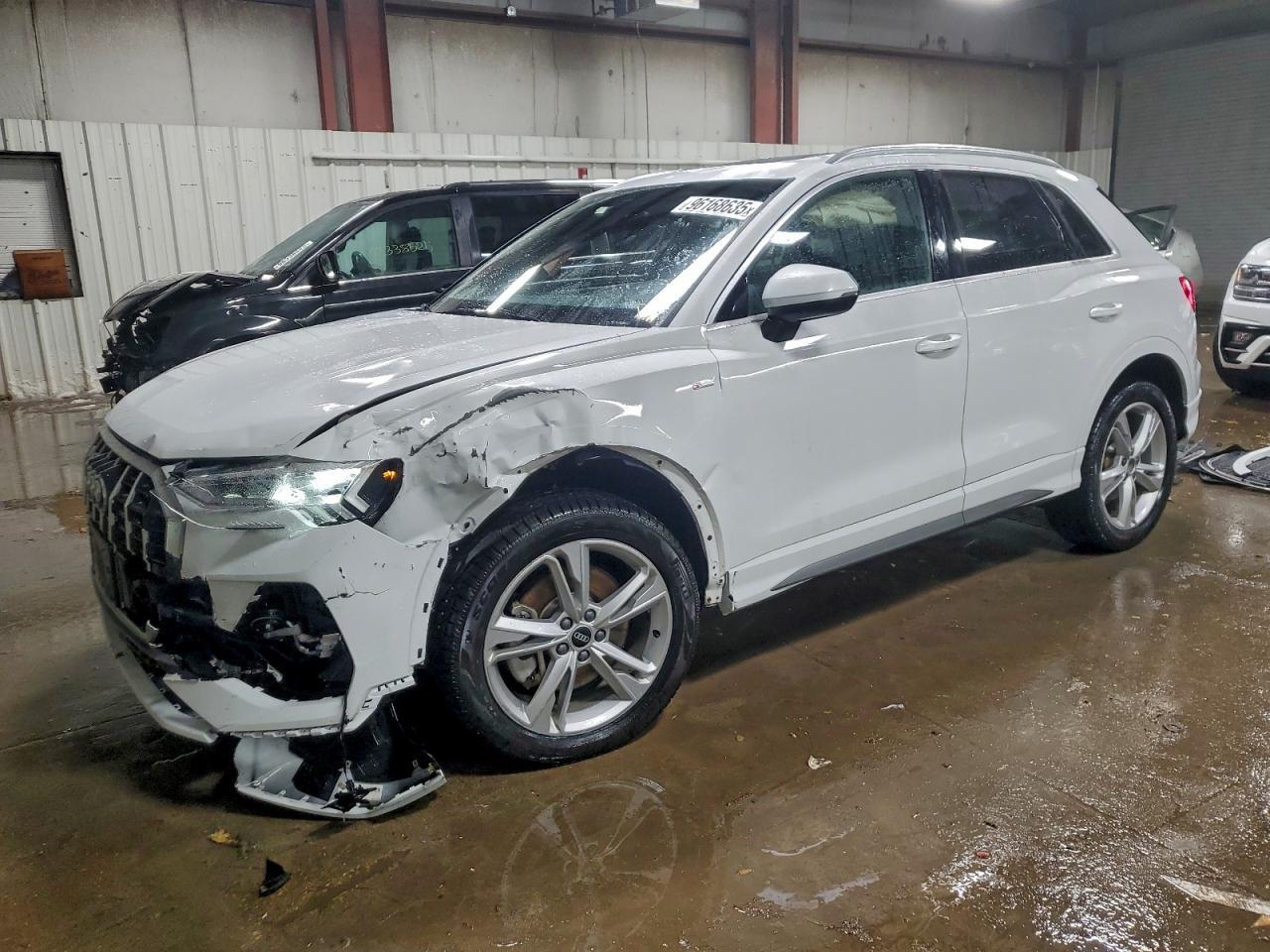 2021 AUDI Q3