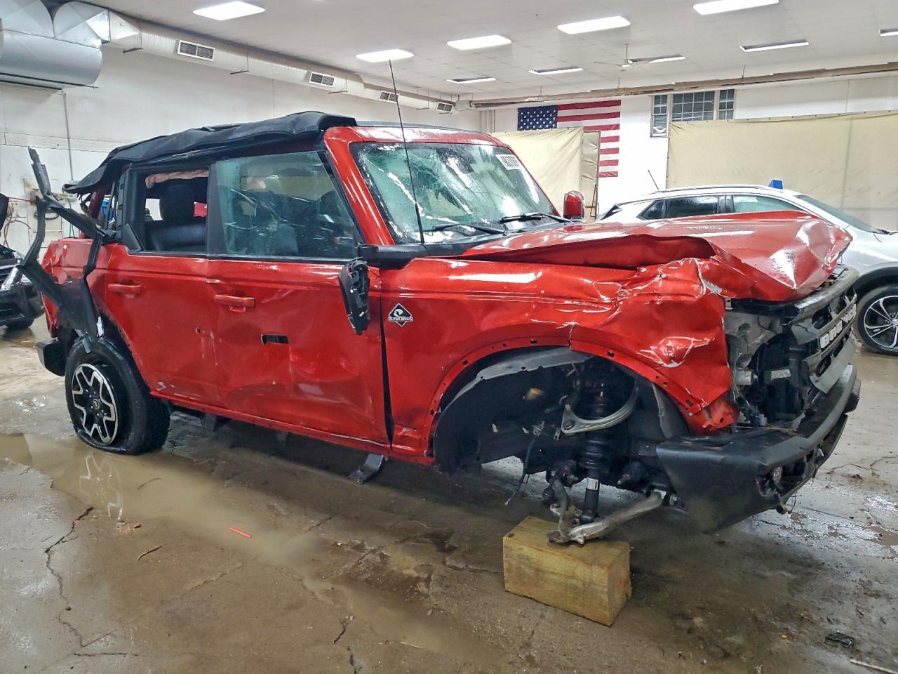 2023 FORD Bronco