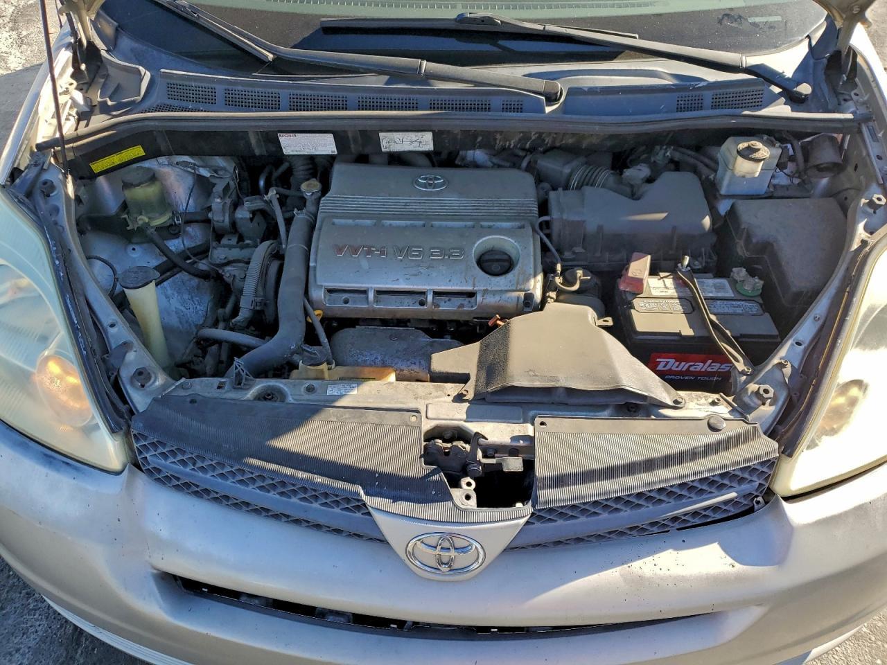 2005 TOYOTA SIENNA