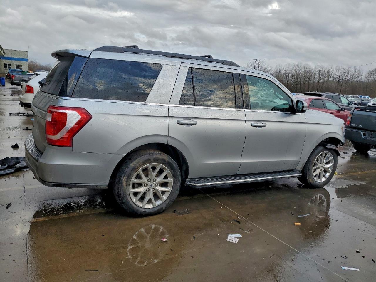 2021 FORD Expedition