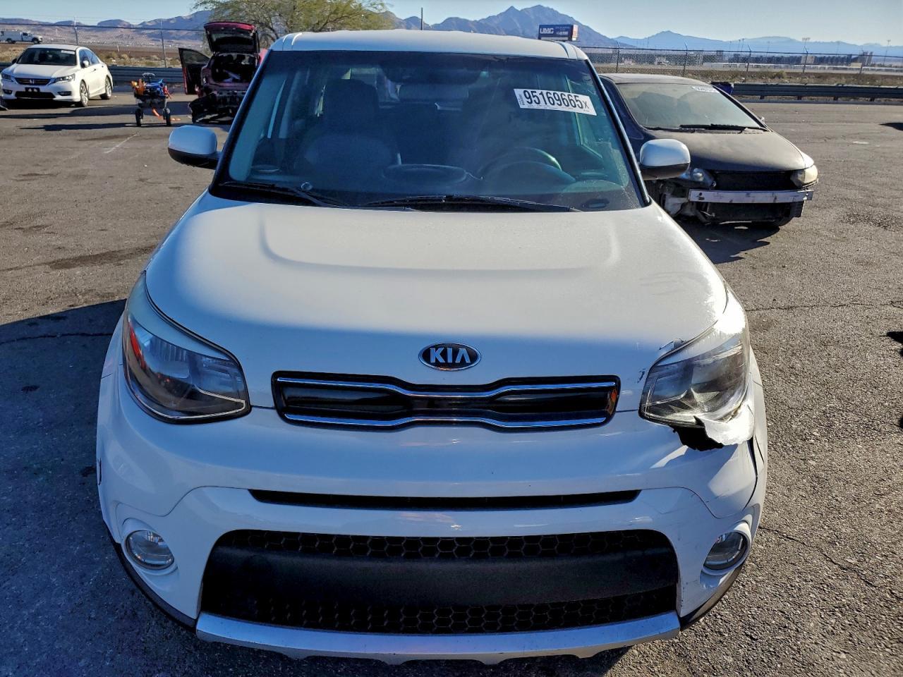 2017 KIA SOUL