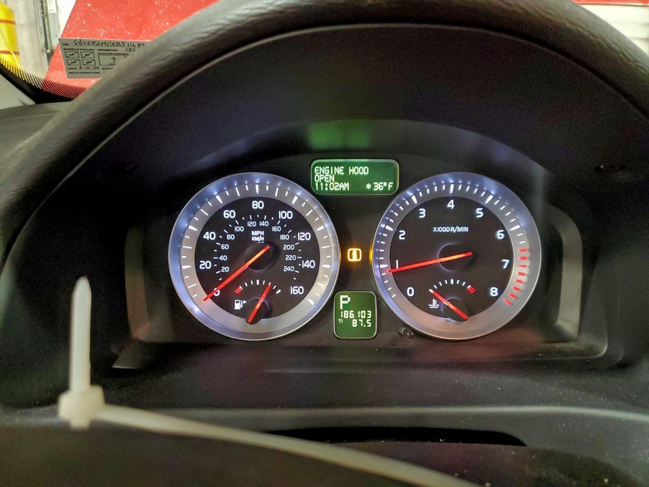 2011 VOLVO C70