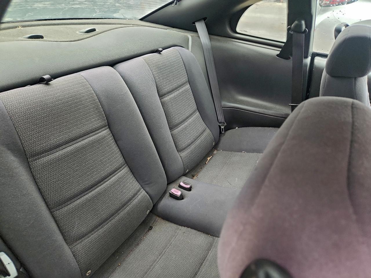 2004 FORD MUSTANG