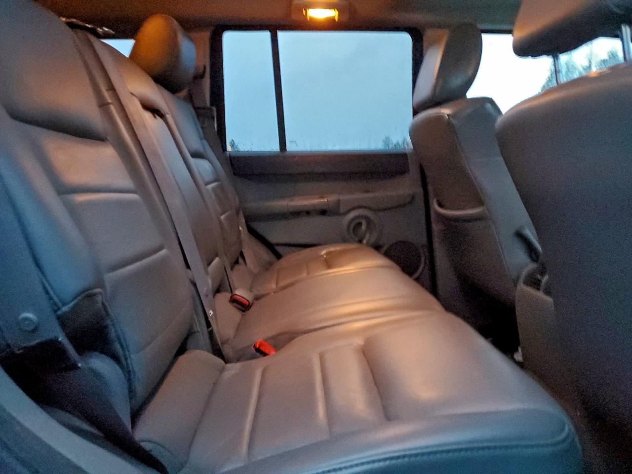 2006 JEEP Commander