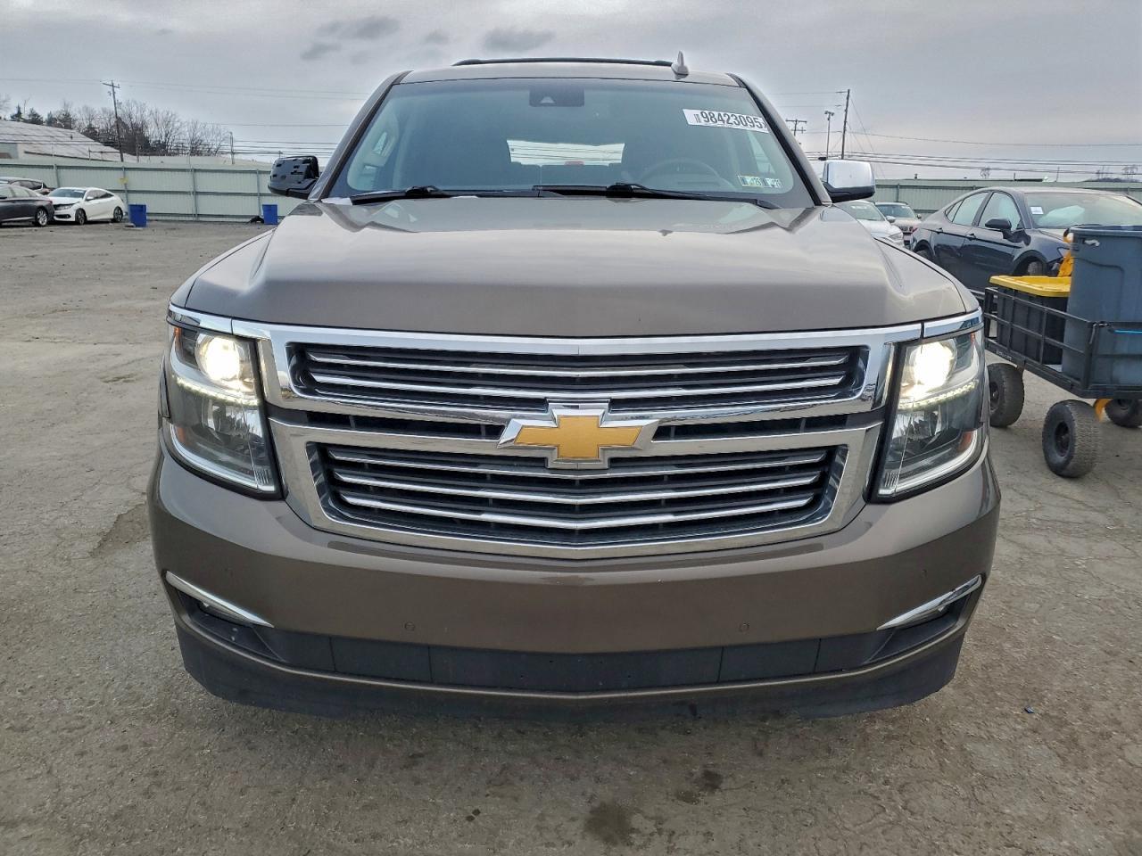 2016 CHEVROLET Suburban
