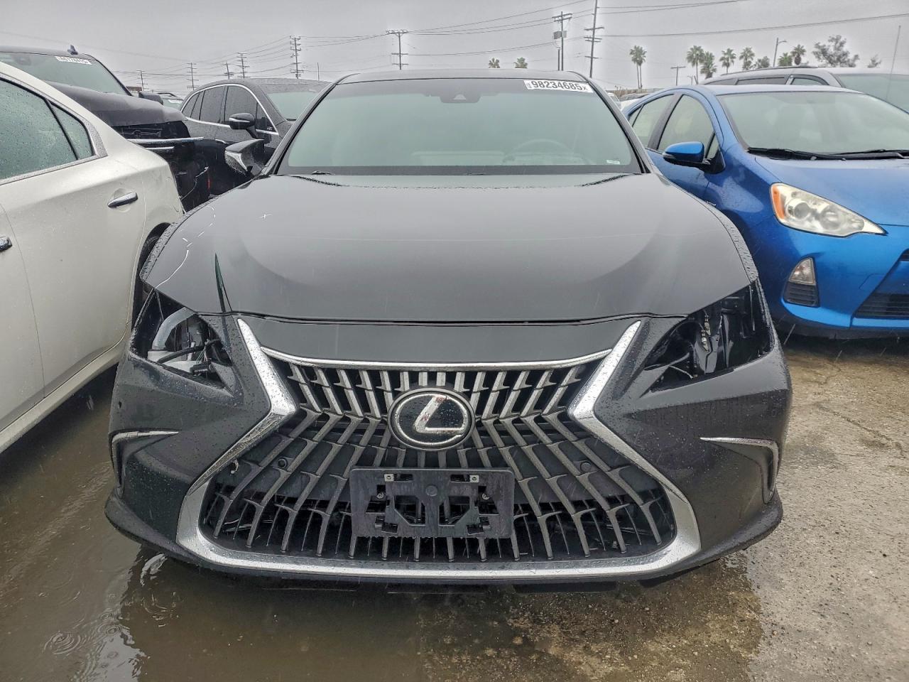2023 LEXUS ES 300H