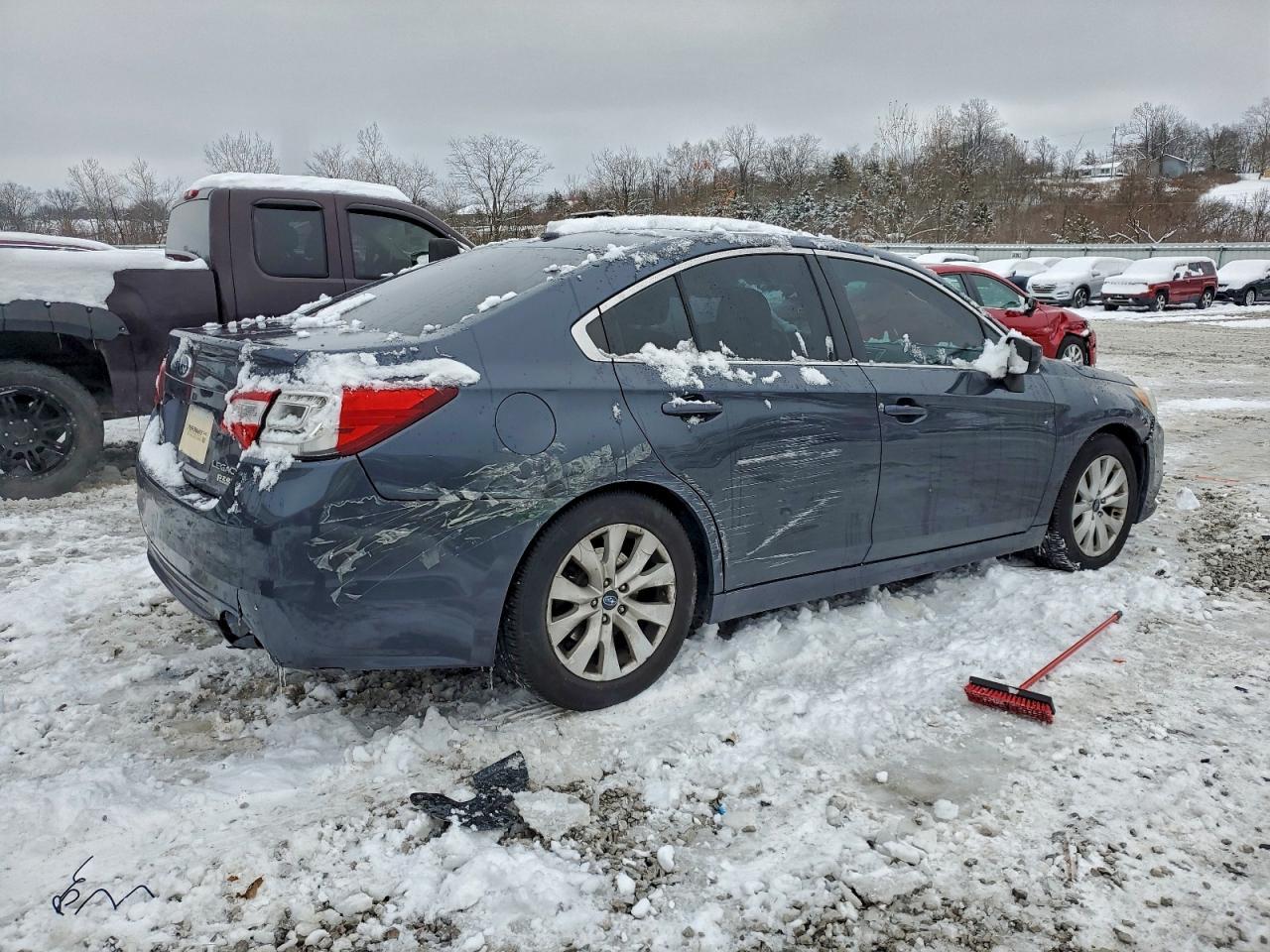 2015 SUBARU Legacy