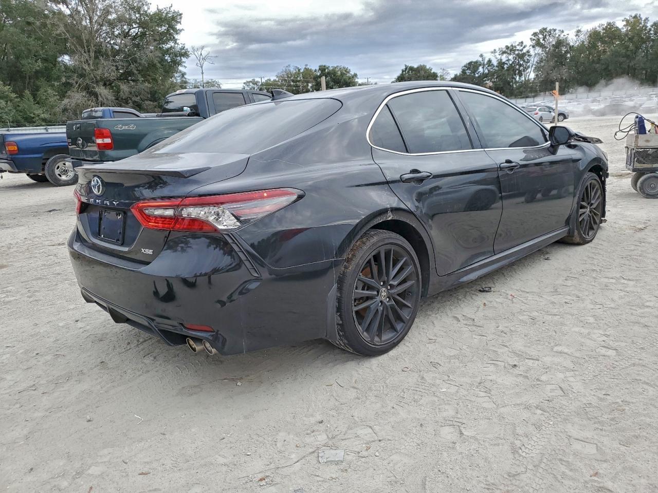 2023 TOYOTA CAMRY
