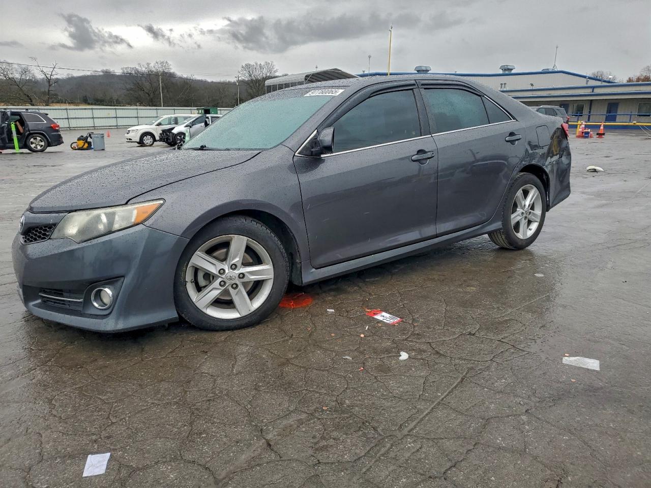 2013 TOYOTA CAMRY