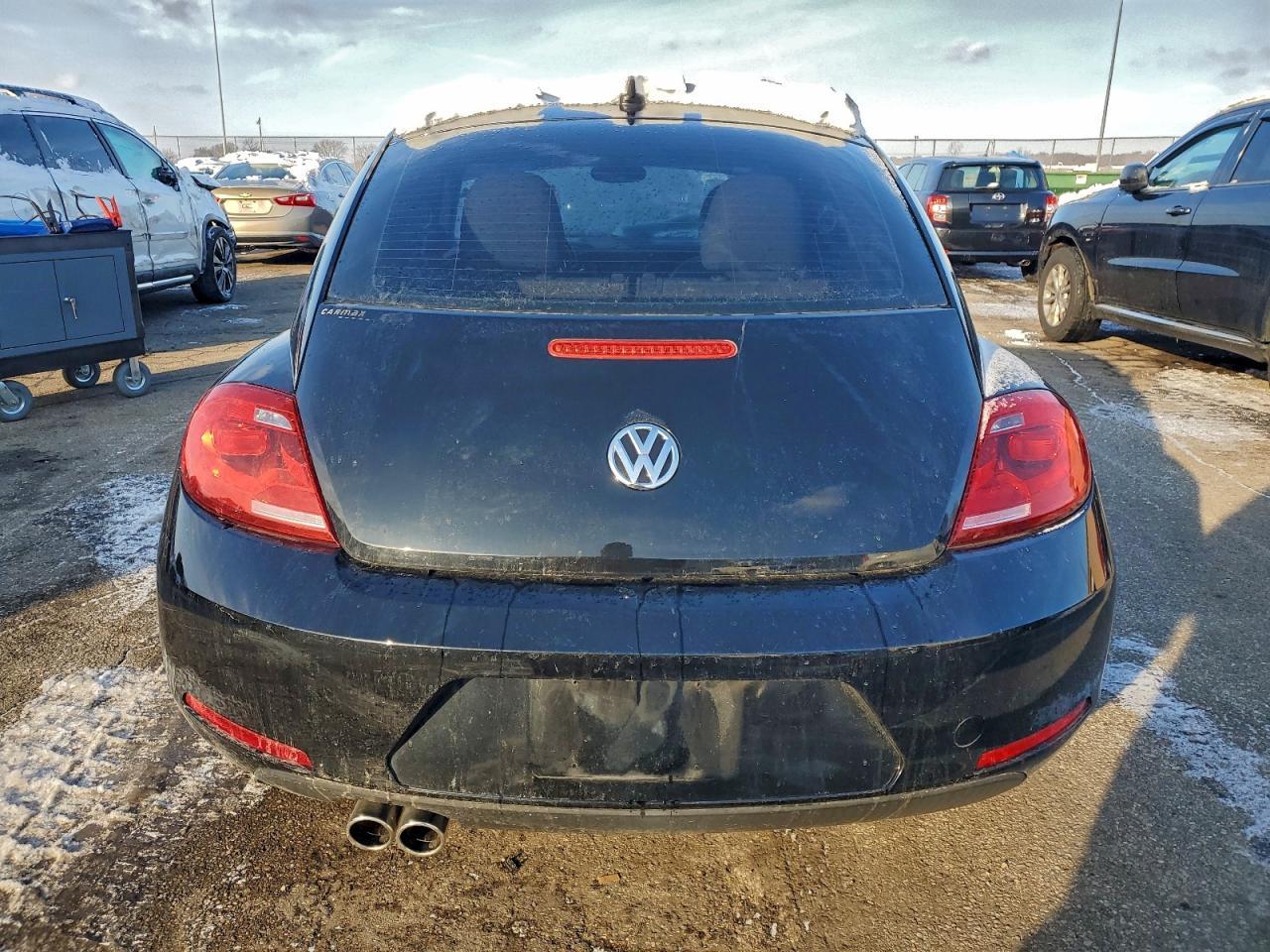2013 VOLKSWAGEN Beetle
