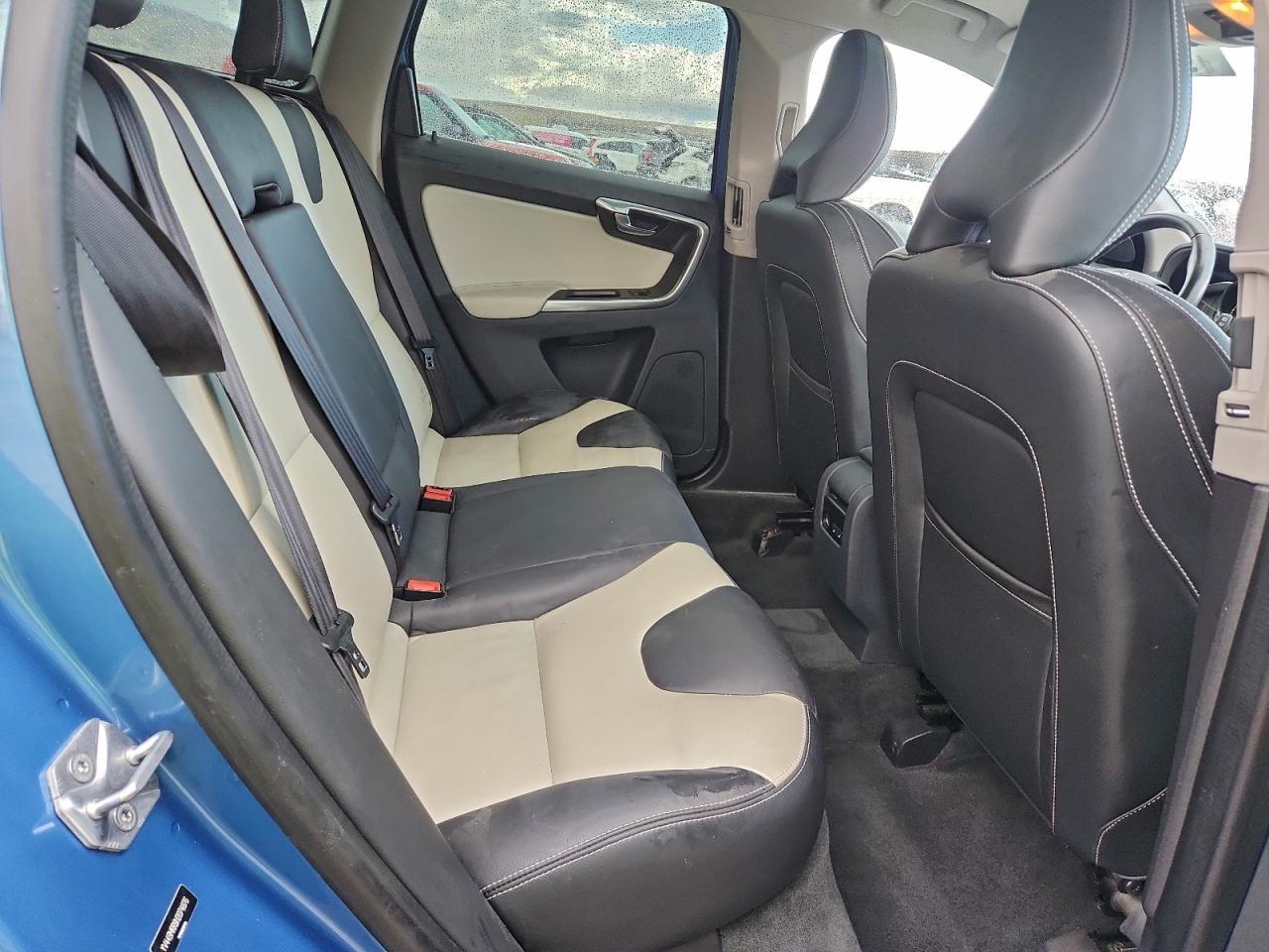 2017 VOLVO XC60