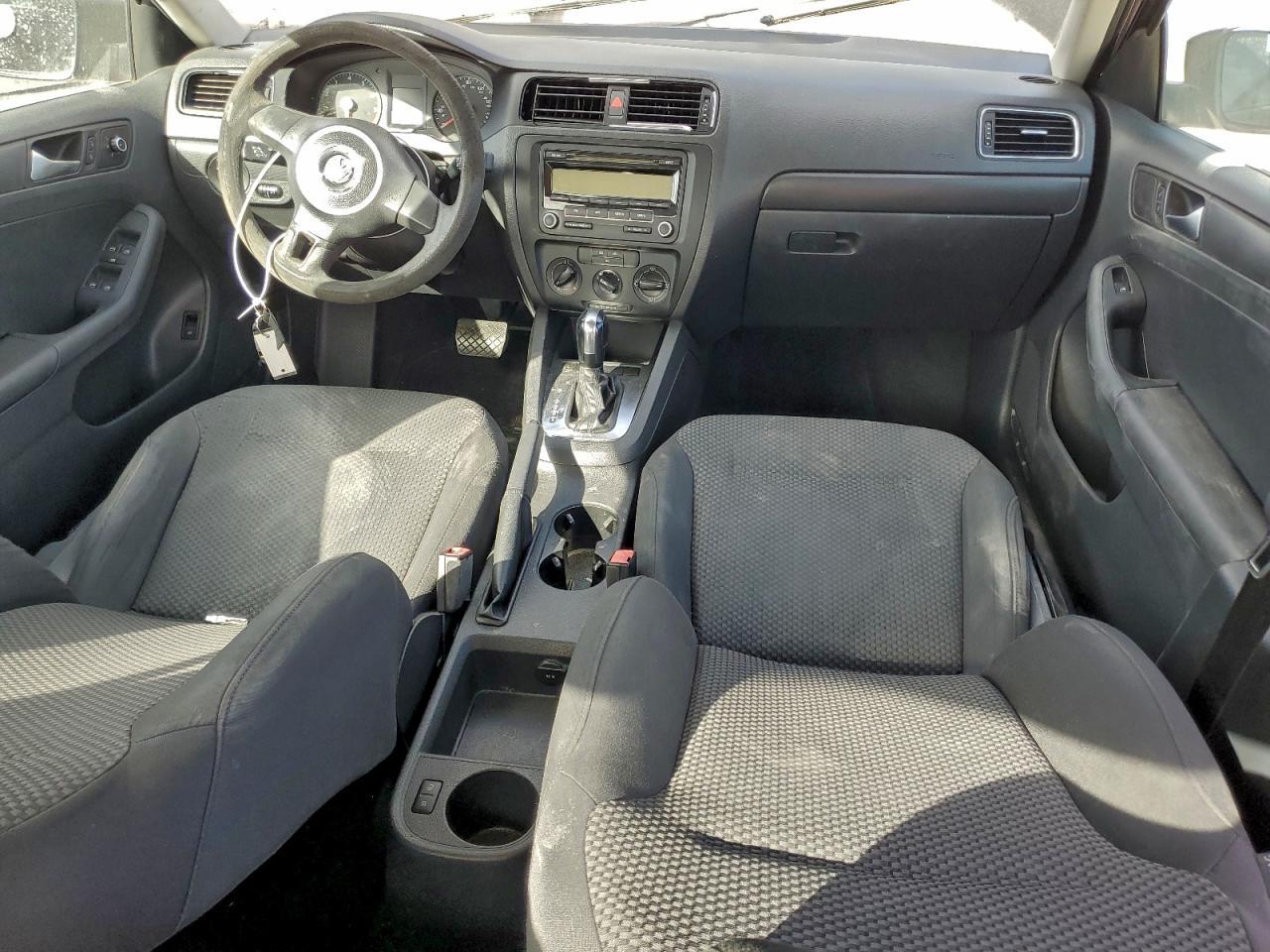 2013 VOLKSWAGEN JETTA