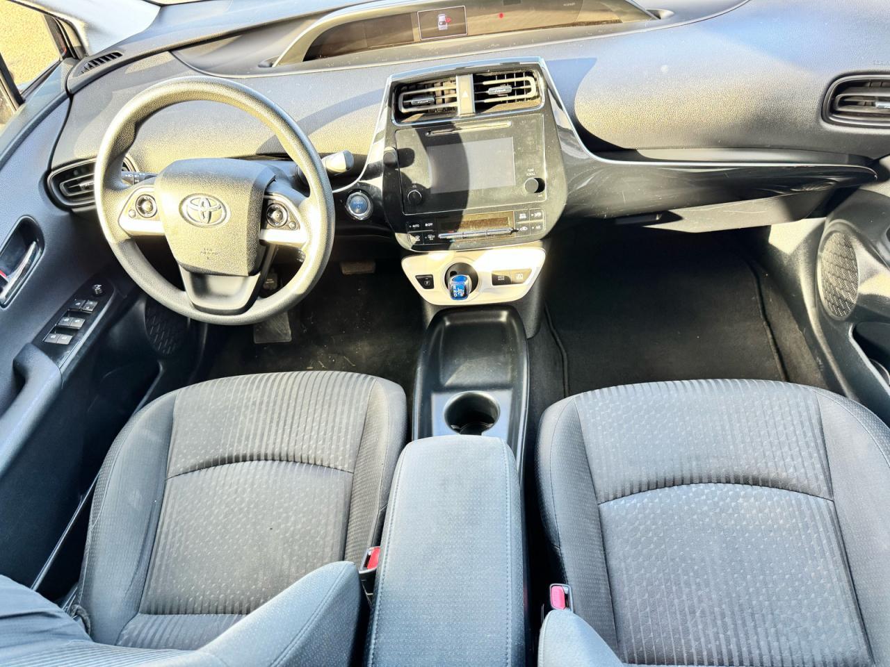 2016 TOYOTA PRIUS