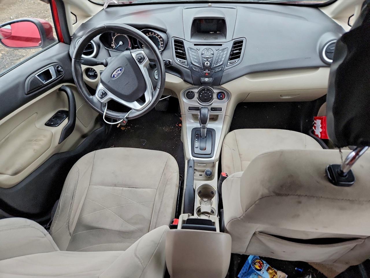 2016 FORD Fiesta