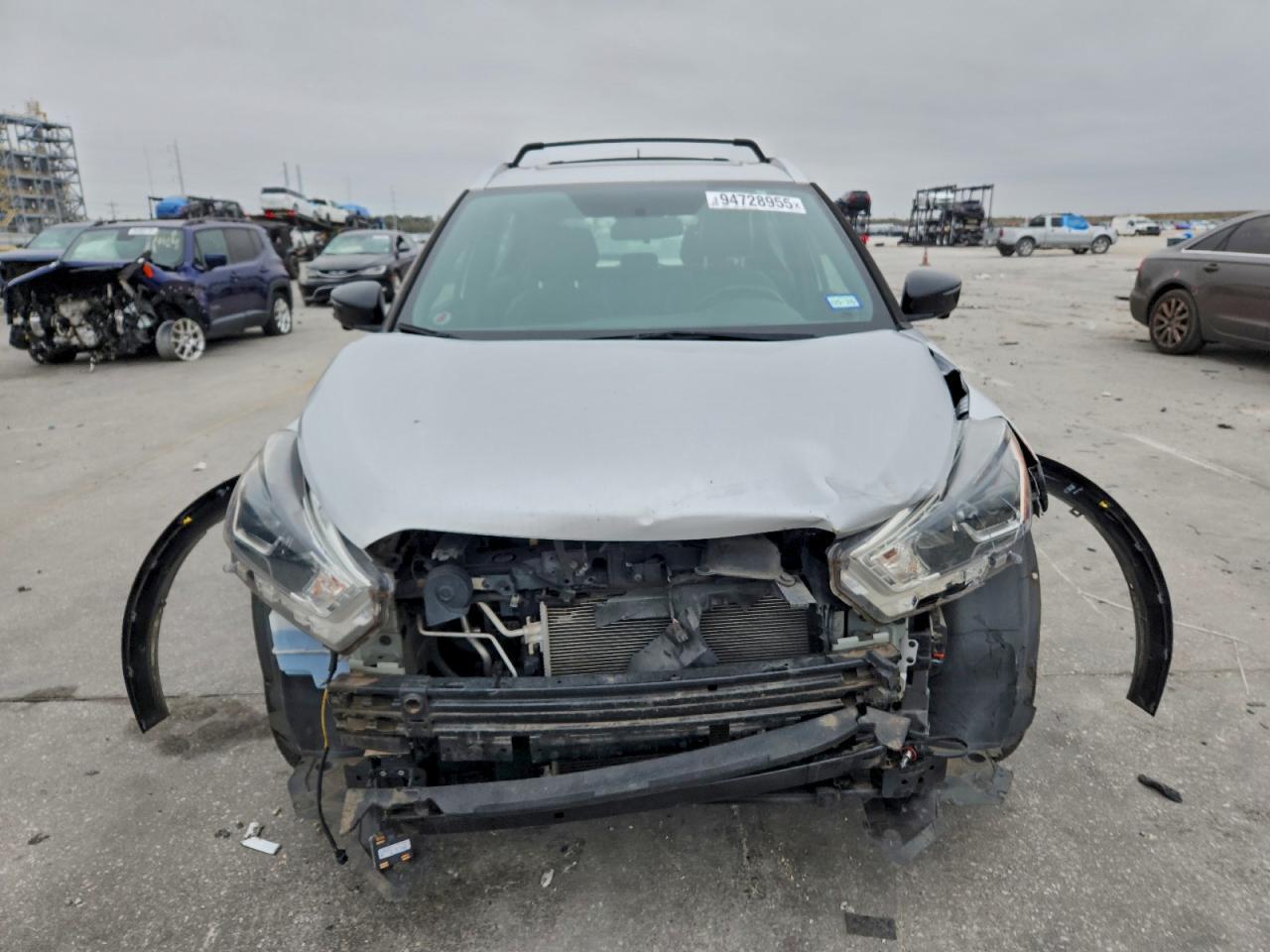 2019 NISSAN KICKS
