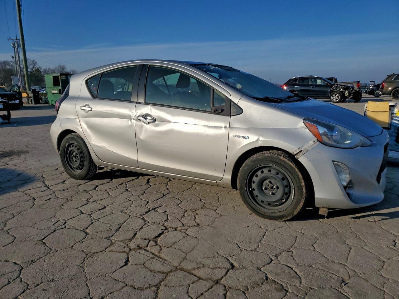 2015 TOYOTA Prius c