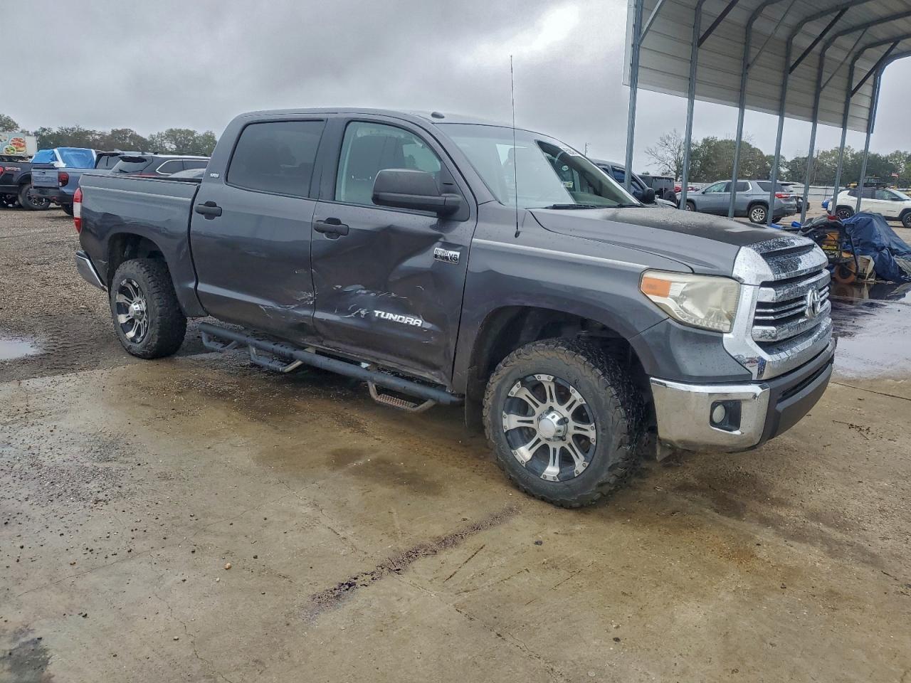 2017 TOYOTA TUNDRA