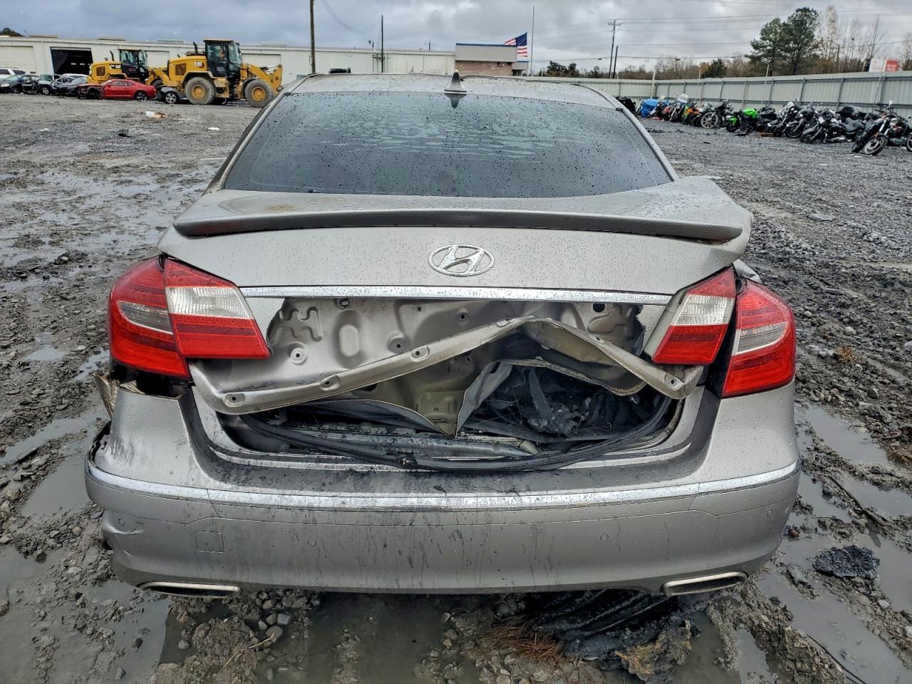 2012 HYUNDAI GENESIS